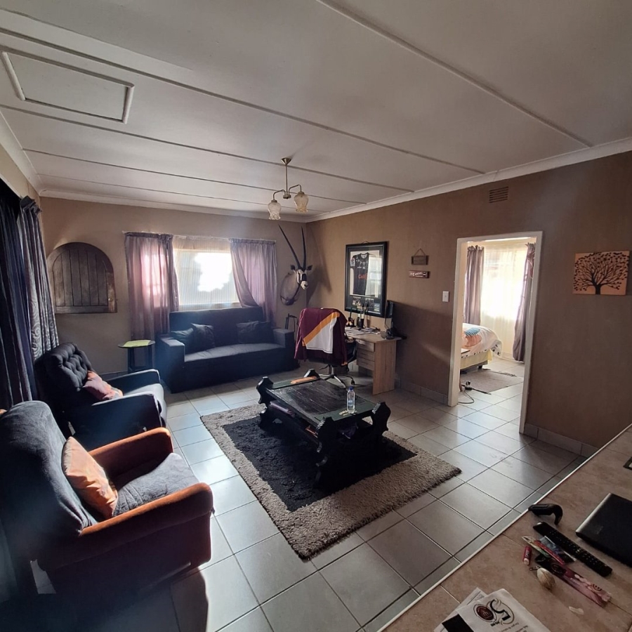 To Let 1 Bedroom Property for Rent in Flamwood North West